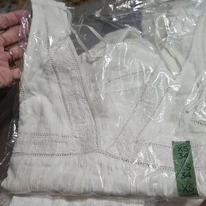 Chic White Lace Camisole Top